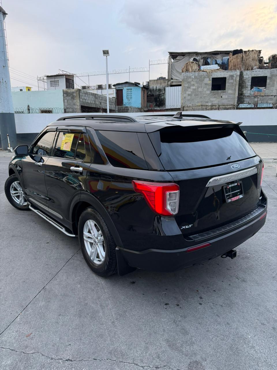 Ford Explorer XLT 4WD Foto 7313404-9.jpg