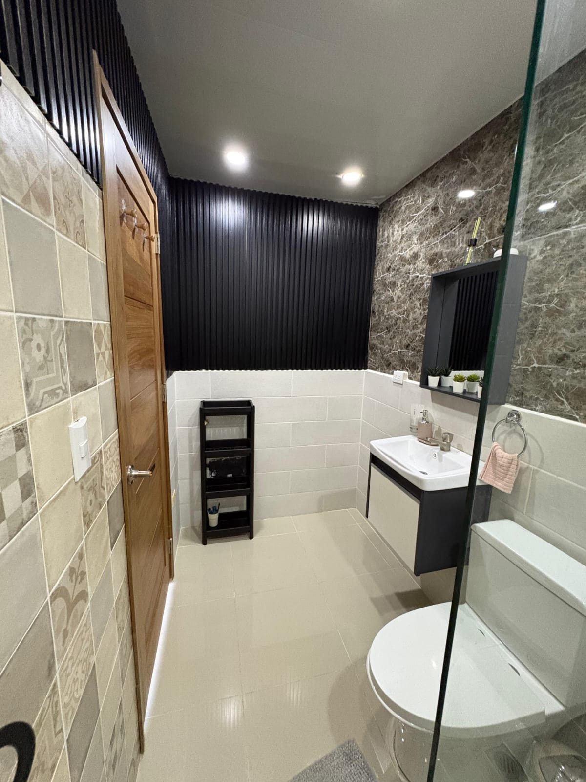 Apartamento Amueblado en Venta Evaristo Morales Ideal para Inversión y Foto 7313412-4.jpg