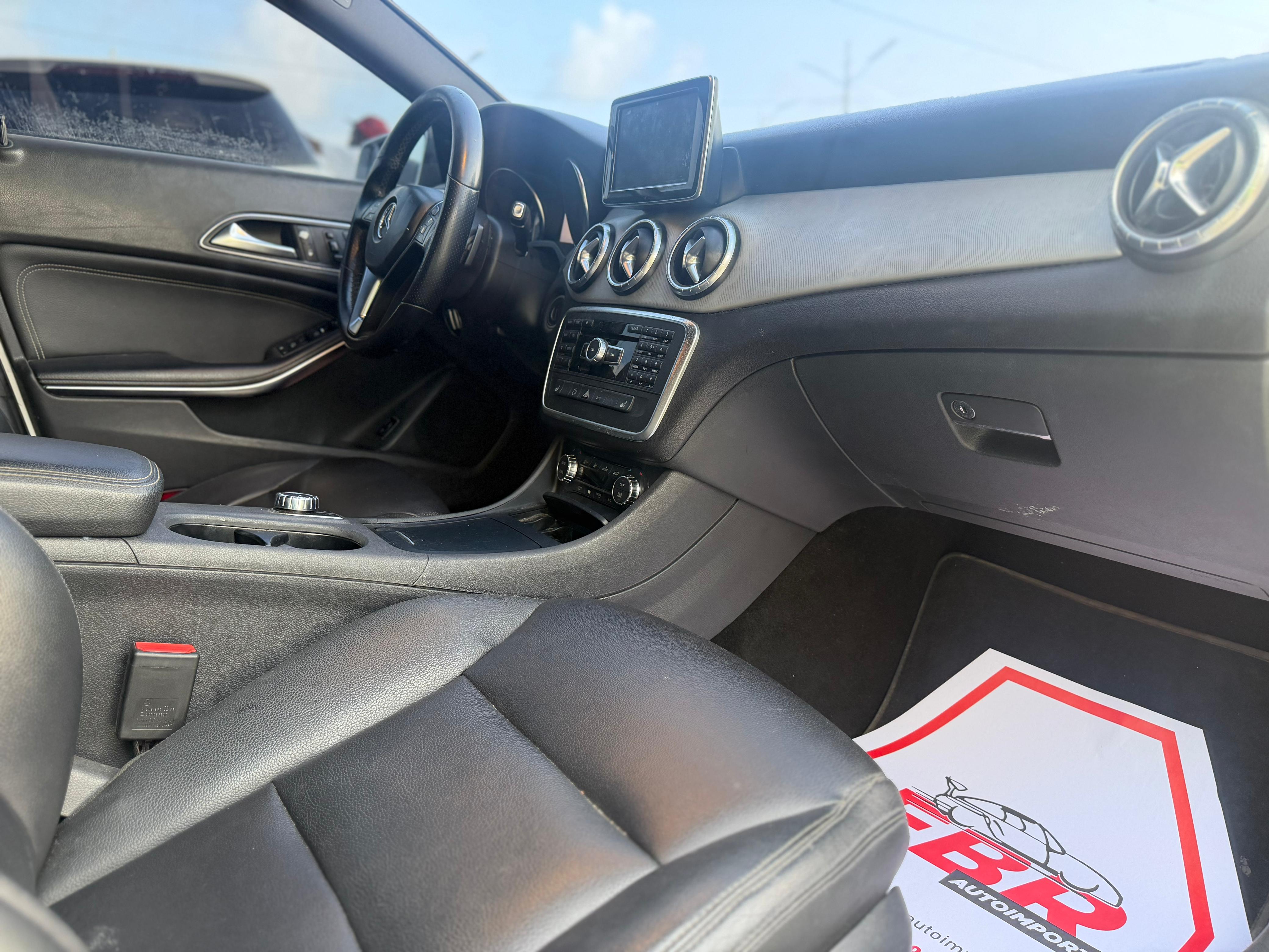 Mercedes Benz CLA250 2014 Foto 7313439-6.jpg
