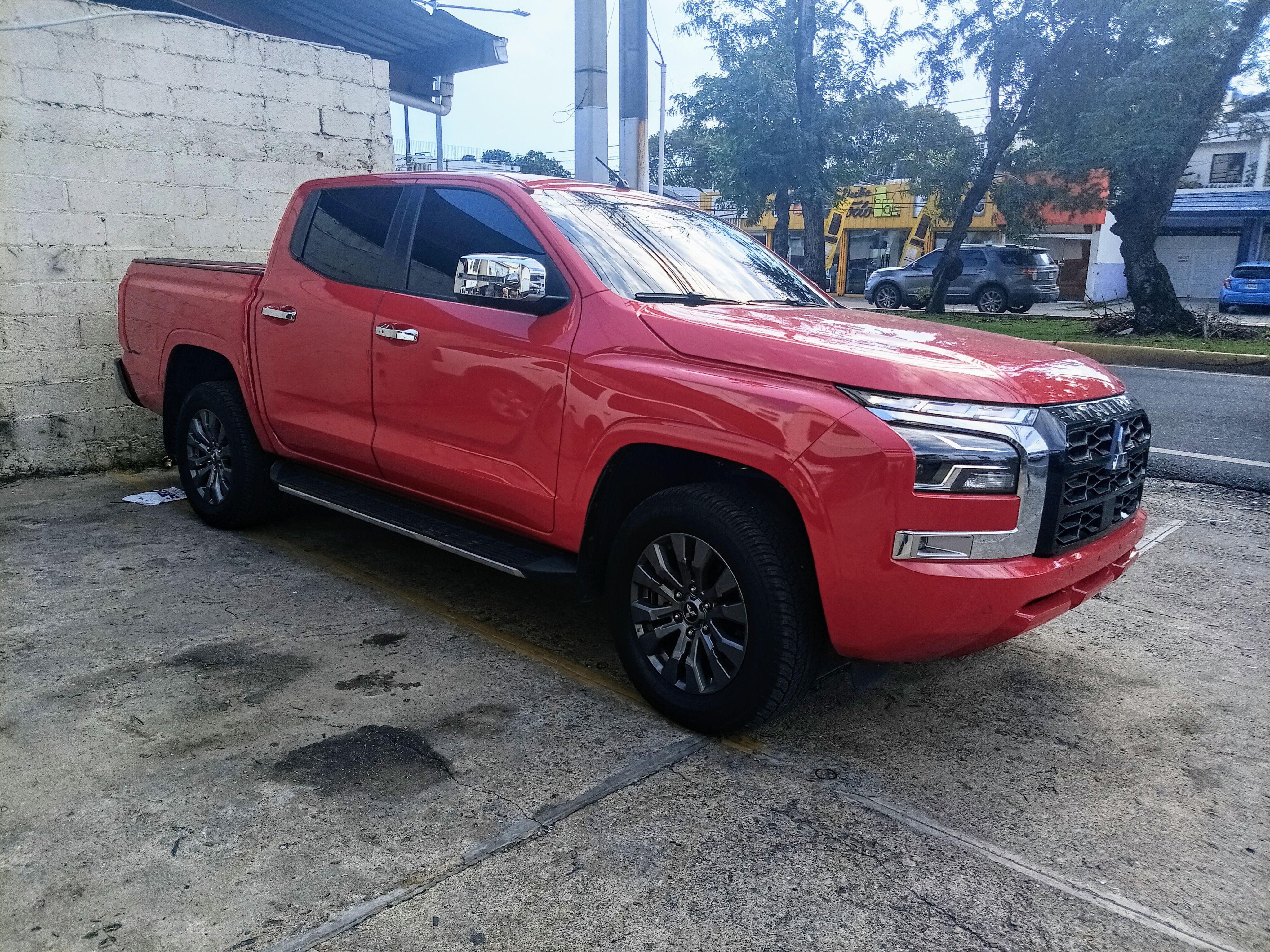 Mitsubishi Tritón Diésel Doble Cabina 4WD 25  Foto 7313491-2.jpg