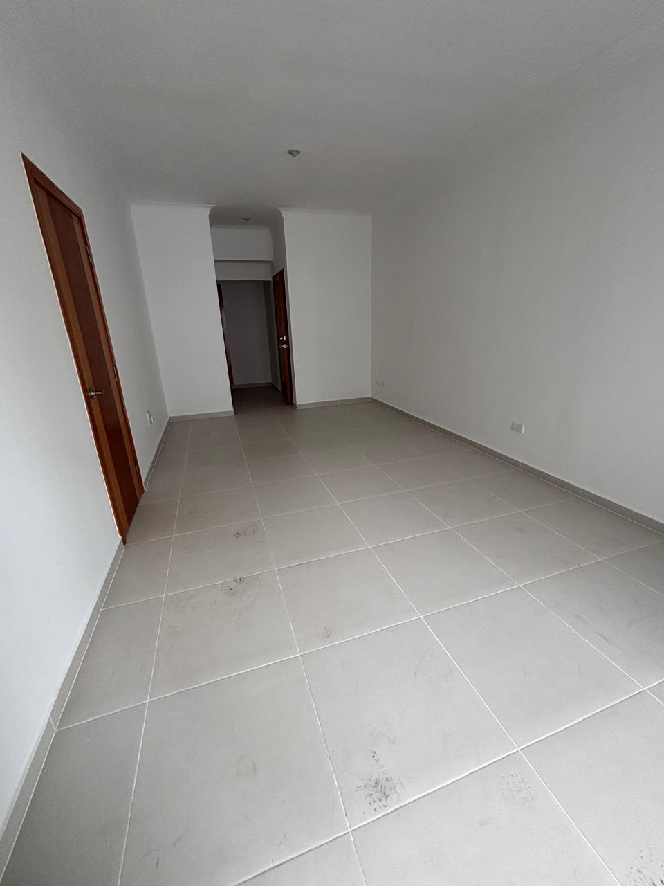Alquiler de apartamento nuevo en el sector de Evaristo Morales Santo D Foto 7313632-10.jpg