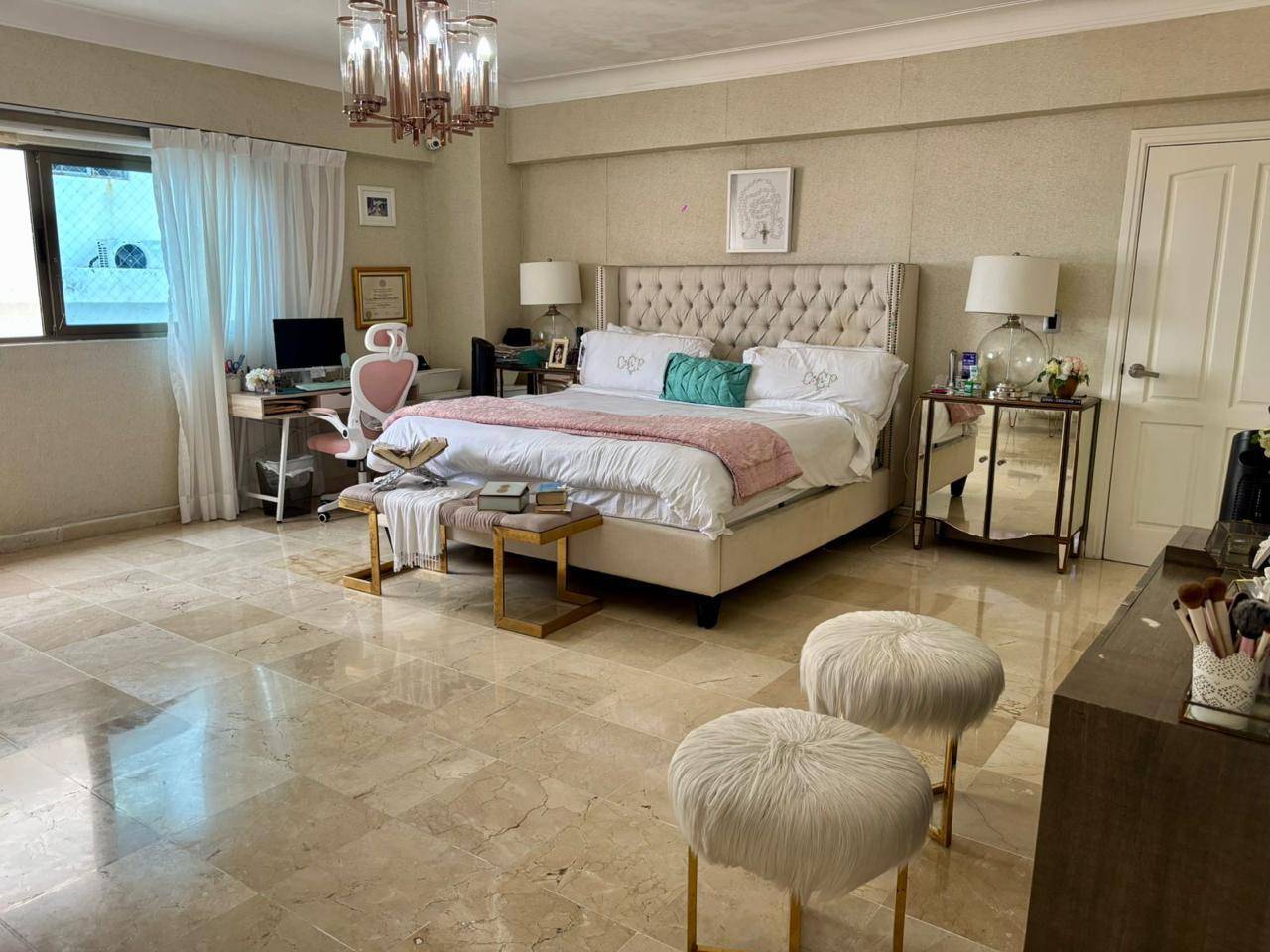 Venta de apartamento con 3 habitaciones en el ensanche Naco en piso al Foto 7313862-2.jpg