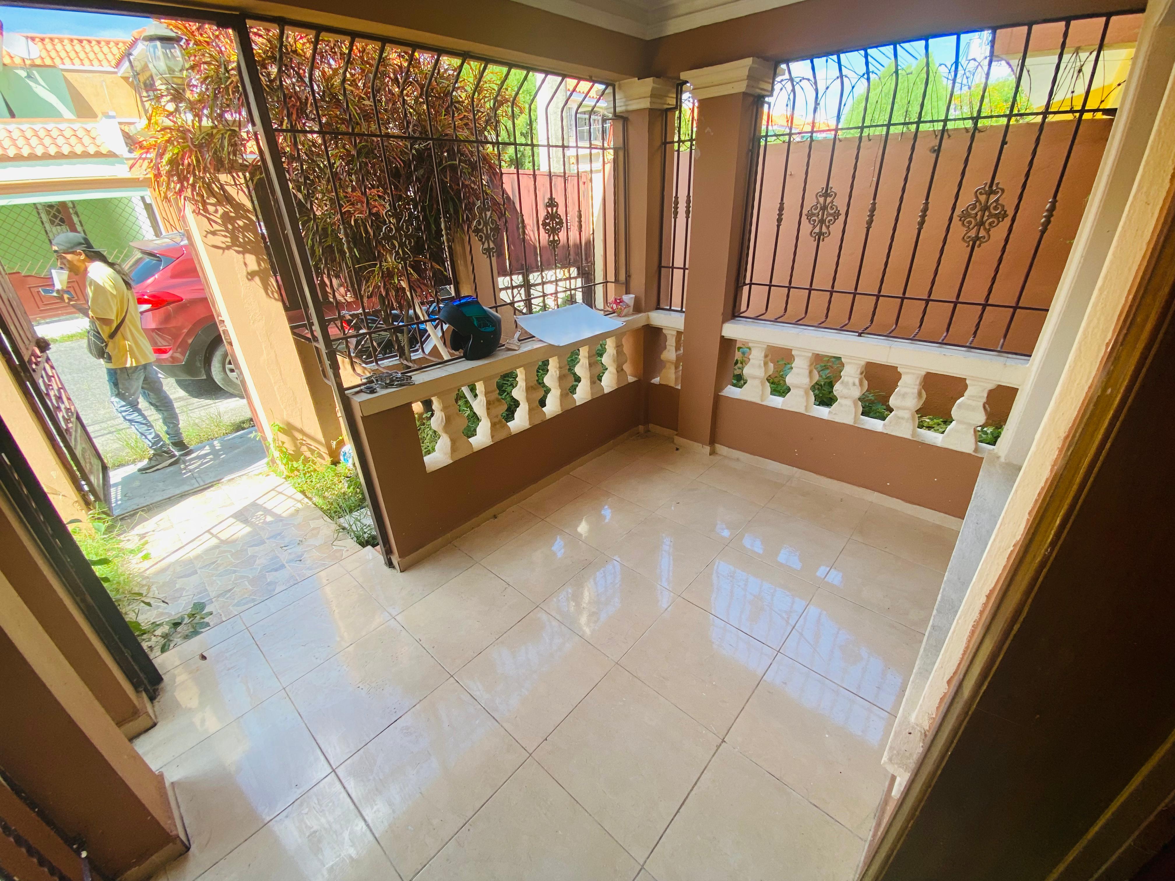 Vendo Casa en Residencial del Este  Zona Oriental    Arriba   3 Habita Foto 7313895-2.jpg