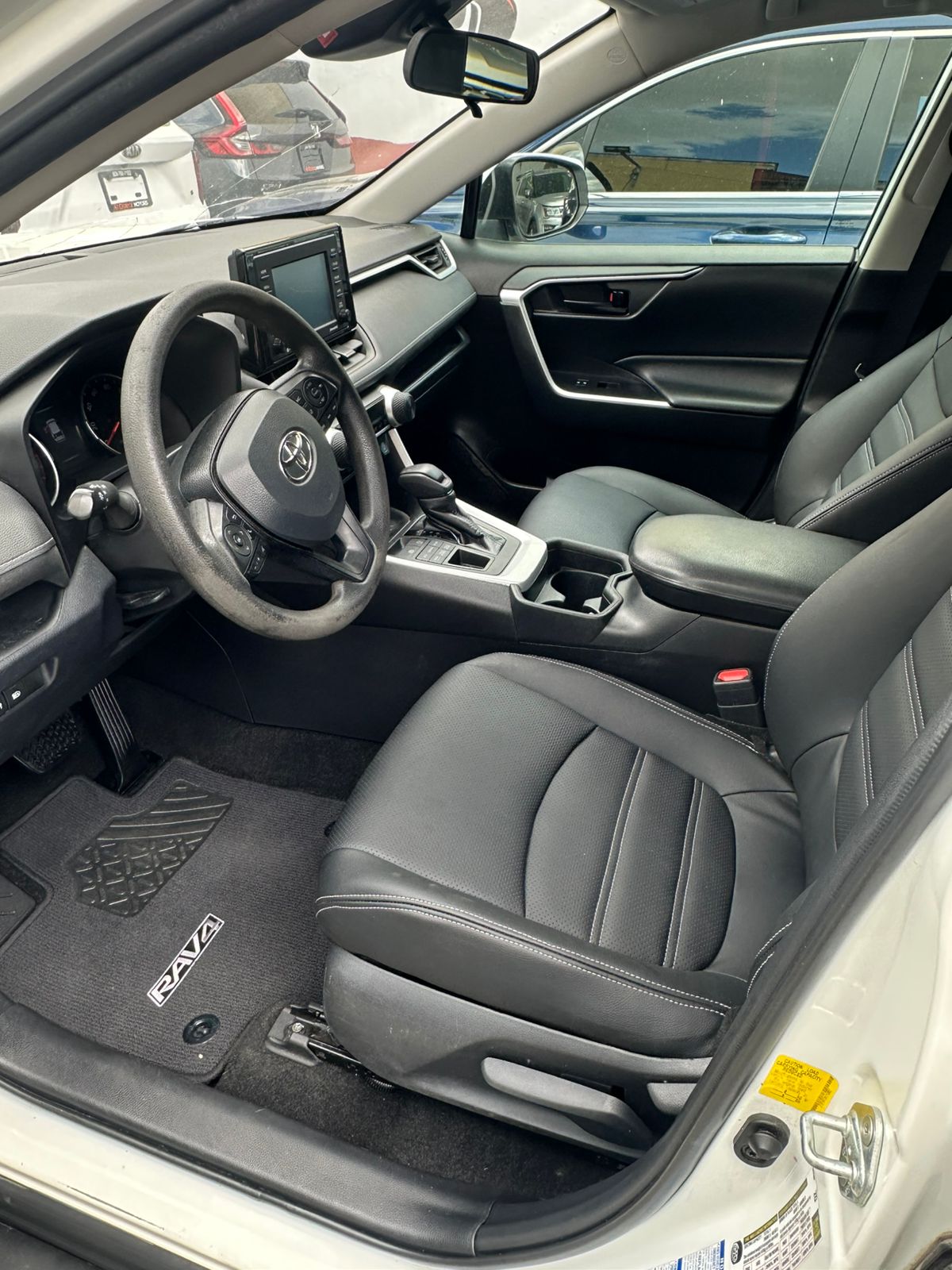 Toyota Rav4 LE 2020 Foto 7314031-6.jpg