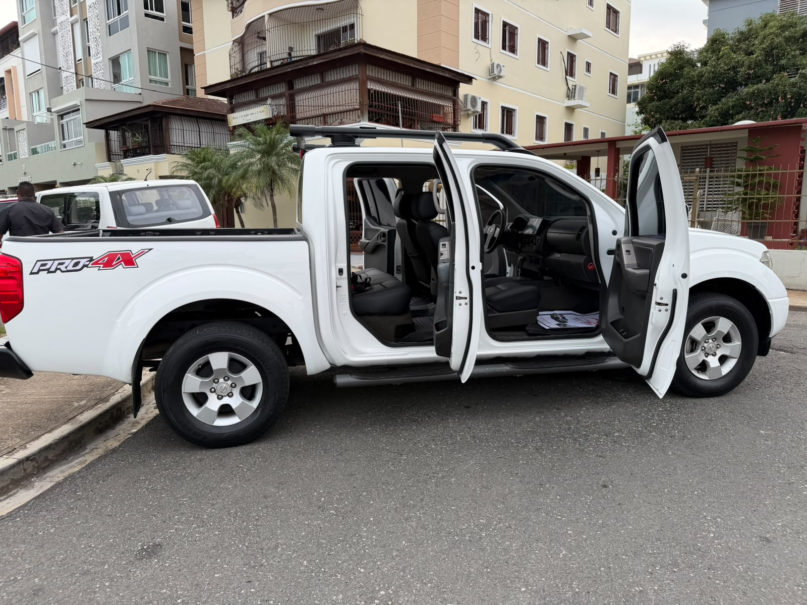 Nissan Navara 2013 Foto 7314141-4.jpg