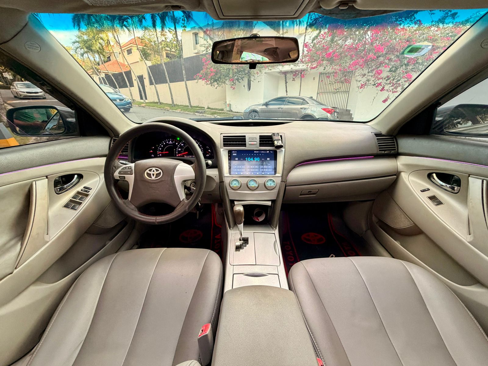 Toyota Camry le 2010  Foto 7314365-5.jpg
