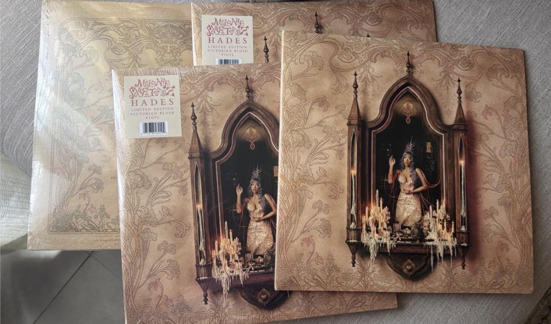 Álbum Hades de Melanie Martínez 2026 firmados nuevos y sellados editio Foto 7314485-1.jpg