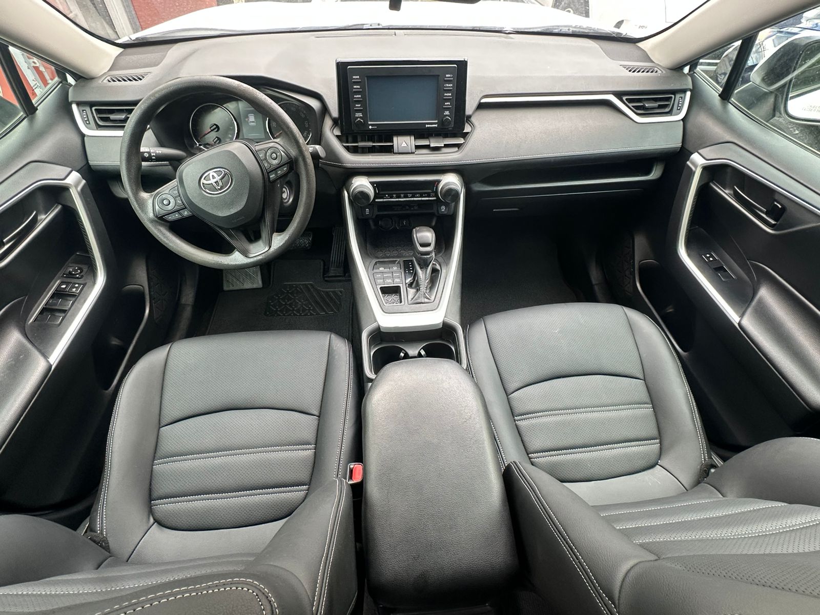 Toyota Rav4 LE 2020 Foto 7314535-5.jpg