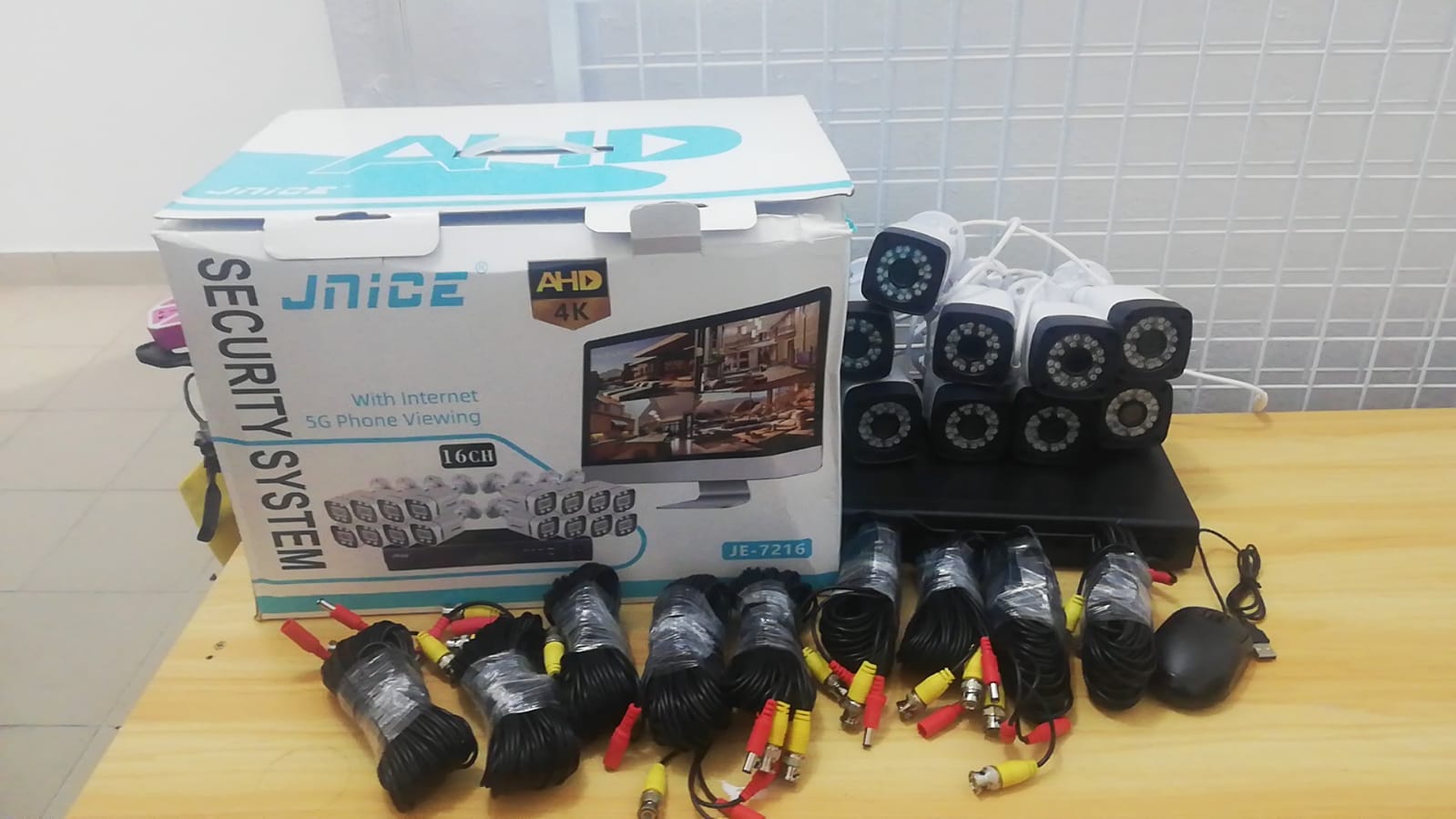JNICE JE-7216 Sistema Completo 16 Cámaras DVR para Protección Total Foto 7314643-2.jpg