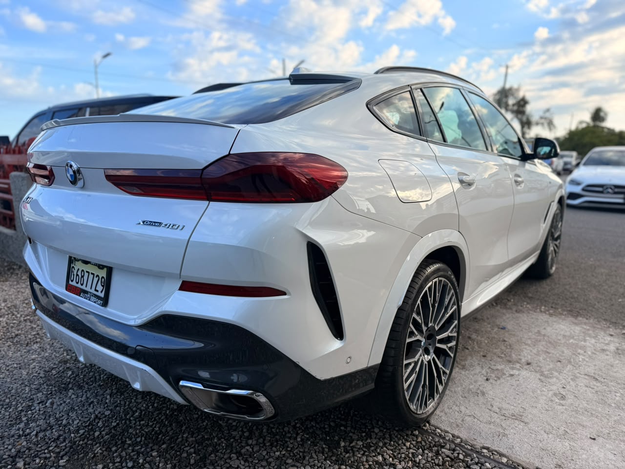 BMW X6 40i M 2024 Foto 7314721-3.jpg