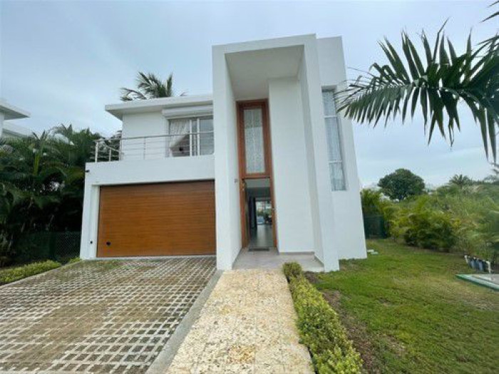 Villa for Sale  Rent  Playa Nueva Romana Foto 7315051-1.jpg