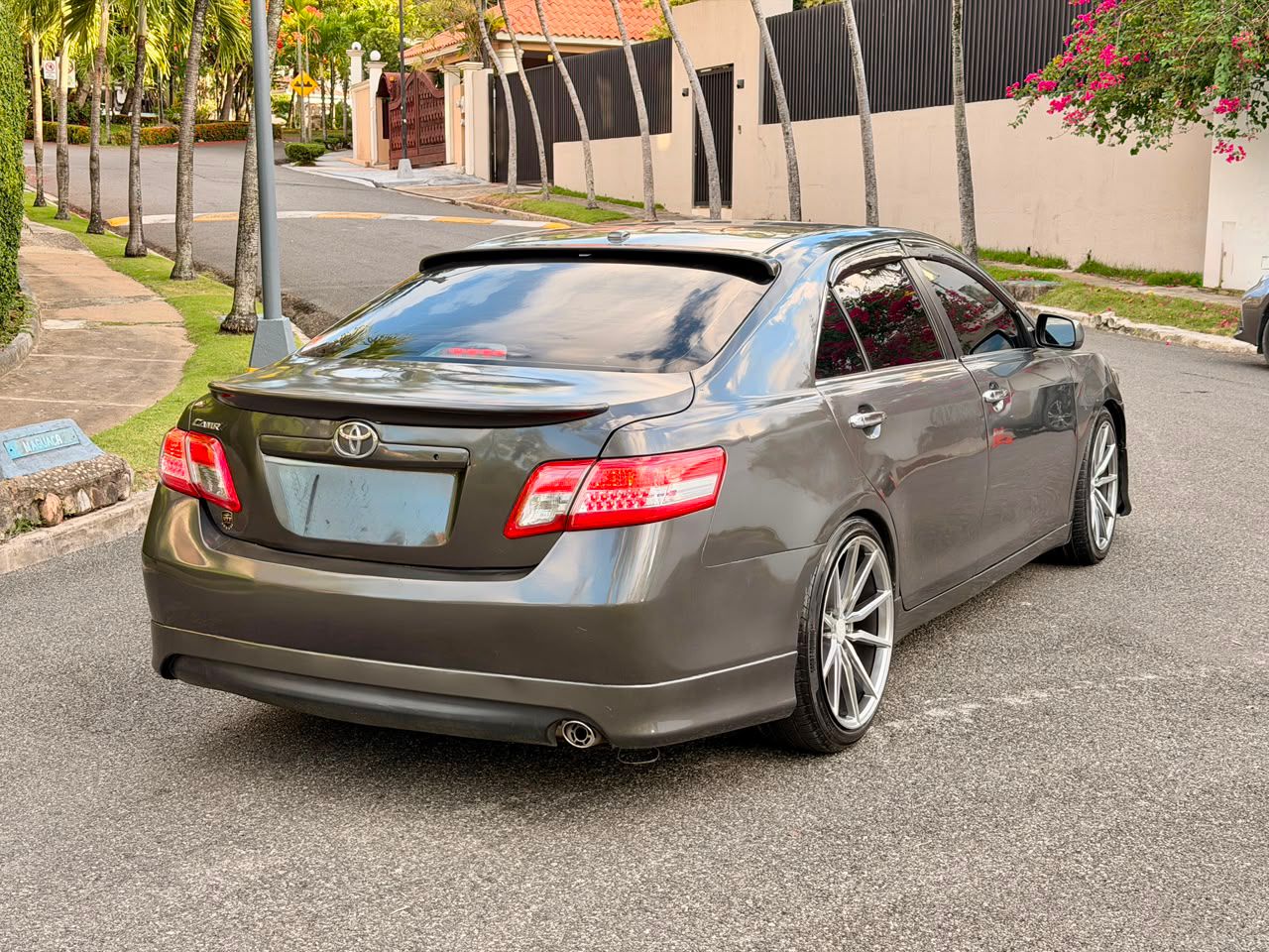 Toyota Camry le 2010 Foto 7315126-7.jpg
