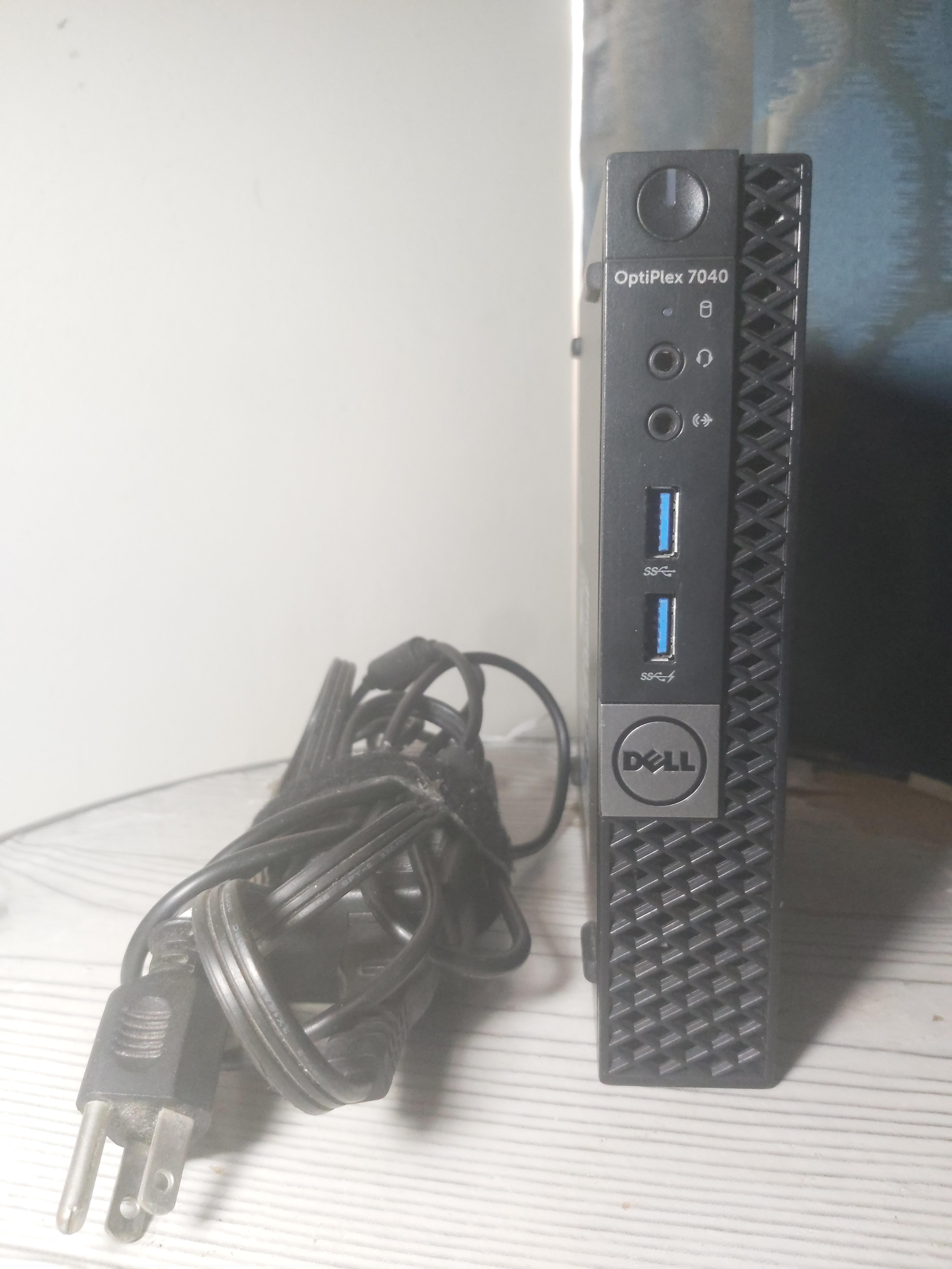 Dell Optiplex 7040 Micro  i5  SSD NVME 128gb  16gb ram  Lista para usa Foto 7315130-6.jpg
