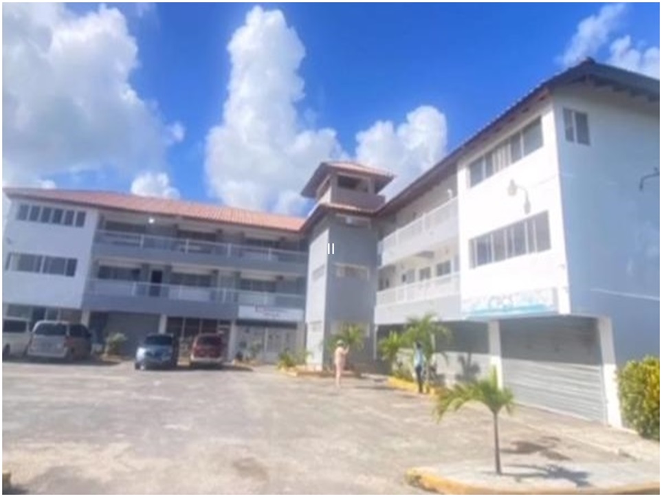 Vendo Local Comercial de 485 Mts.2 en Av. Estados Unidos BAVARO 33 men Foto 7315212-14.jpg