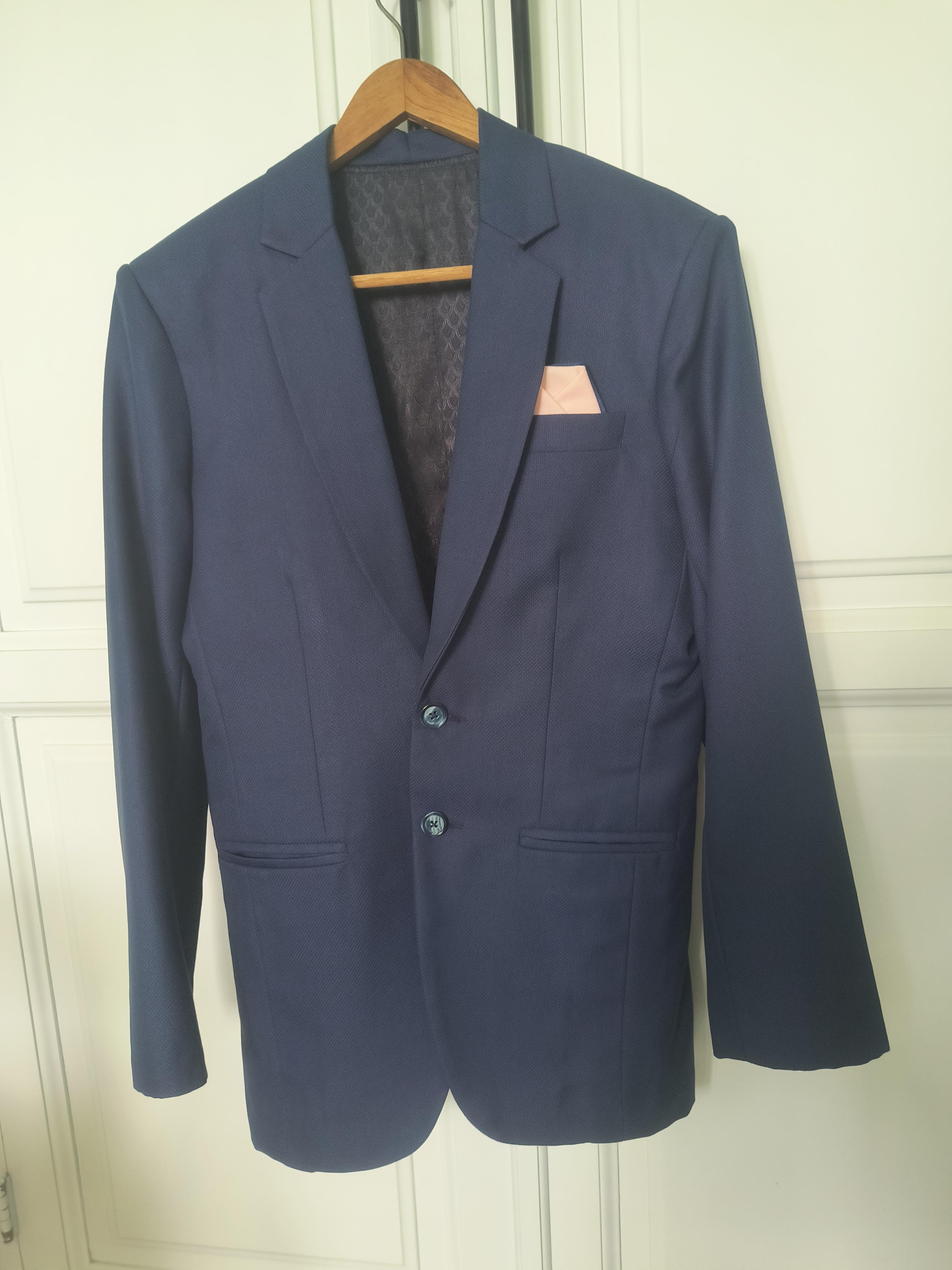 Traje para joven Foto 7315215-3.jpg