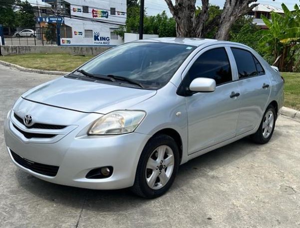Toyota Yaris 2006 Sport Foto 7315242-1.jpg