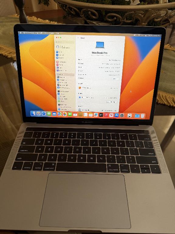 MacBook pro i7 de 13 2017 Foto 7315502-1.jpg
