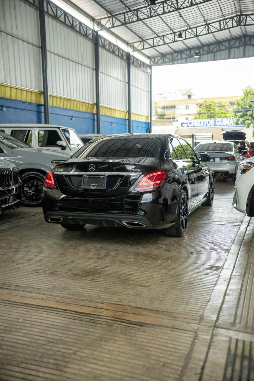 Mercedes Benz C300 AMG 4matic 2020 Clean Carfax Foto 7315521-6.jpg