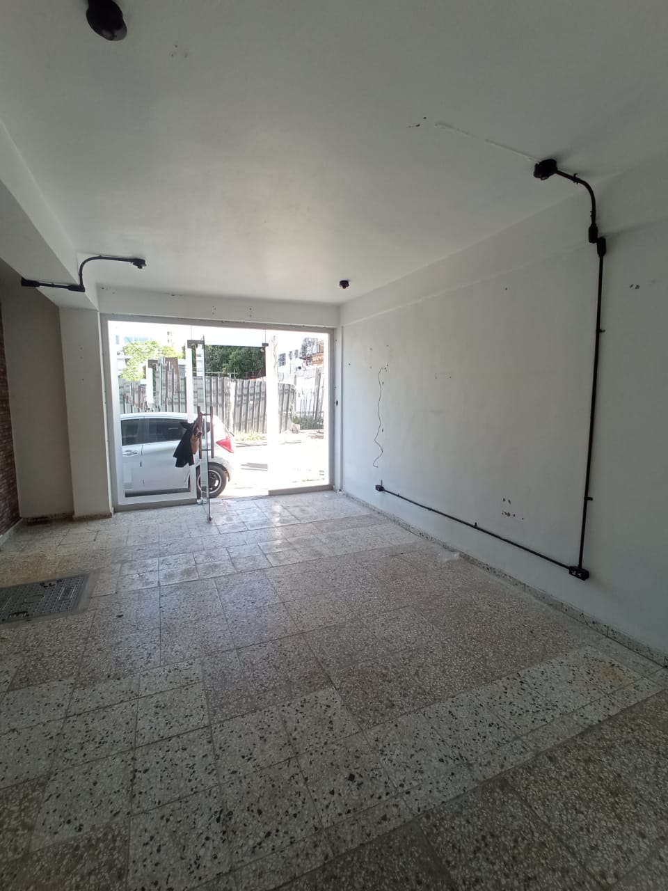 Local Comercial en Alquiler en Bella Vista Foto 7315565-15.jpg