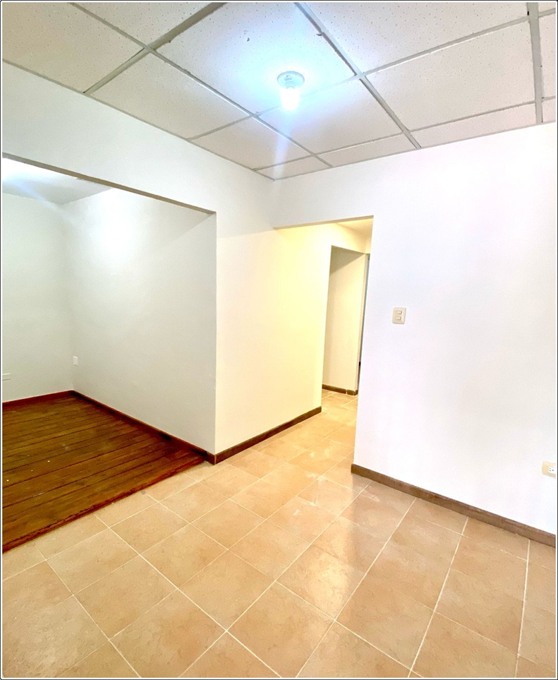 ALQUILO  LOCAL COMERCIAL O DE OFICINAS EN MIRADOR NORTE AV. PRIVADA 5  Foto 7315670-1.jpg