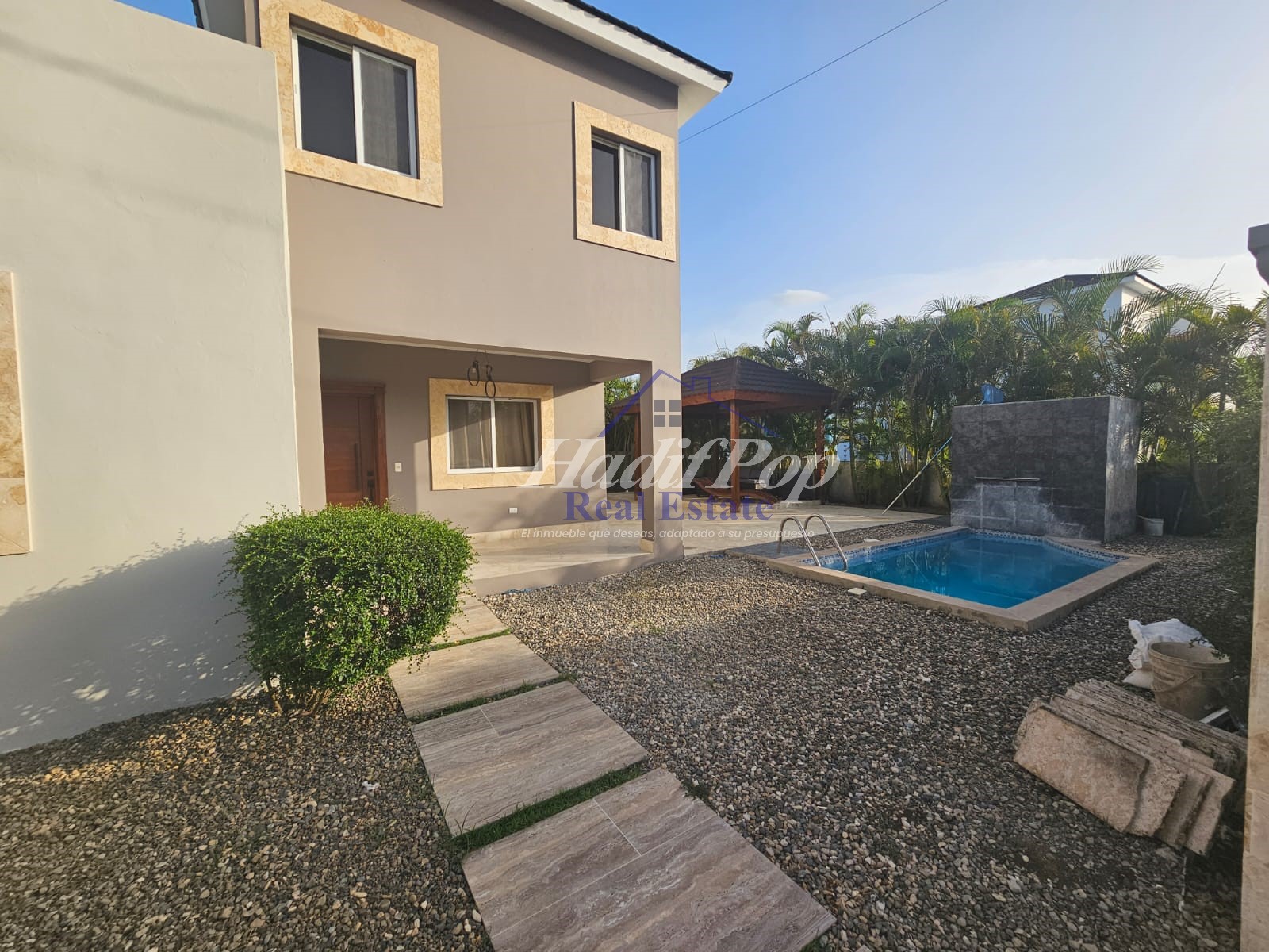 CASA DE DOS NIVELES EN ALQUILER  Foto 7315679-2.jpg