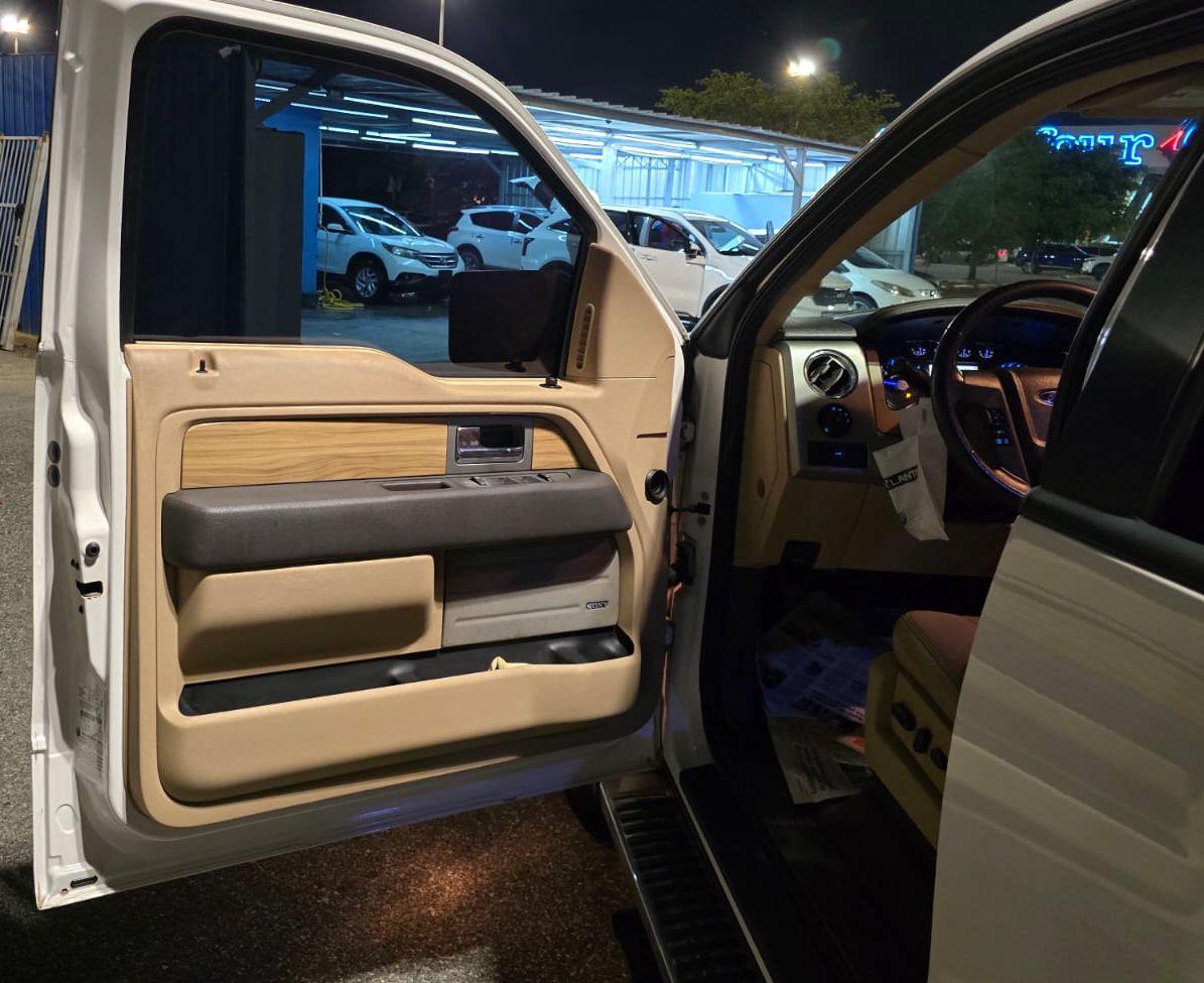 Ford F150 Lariat Doble Cabina 4WD 11  Foto 7315704-9.jpg
