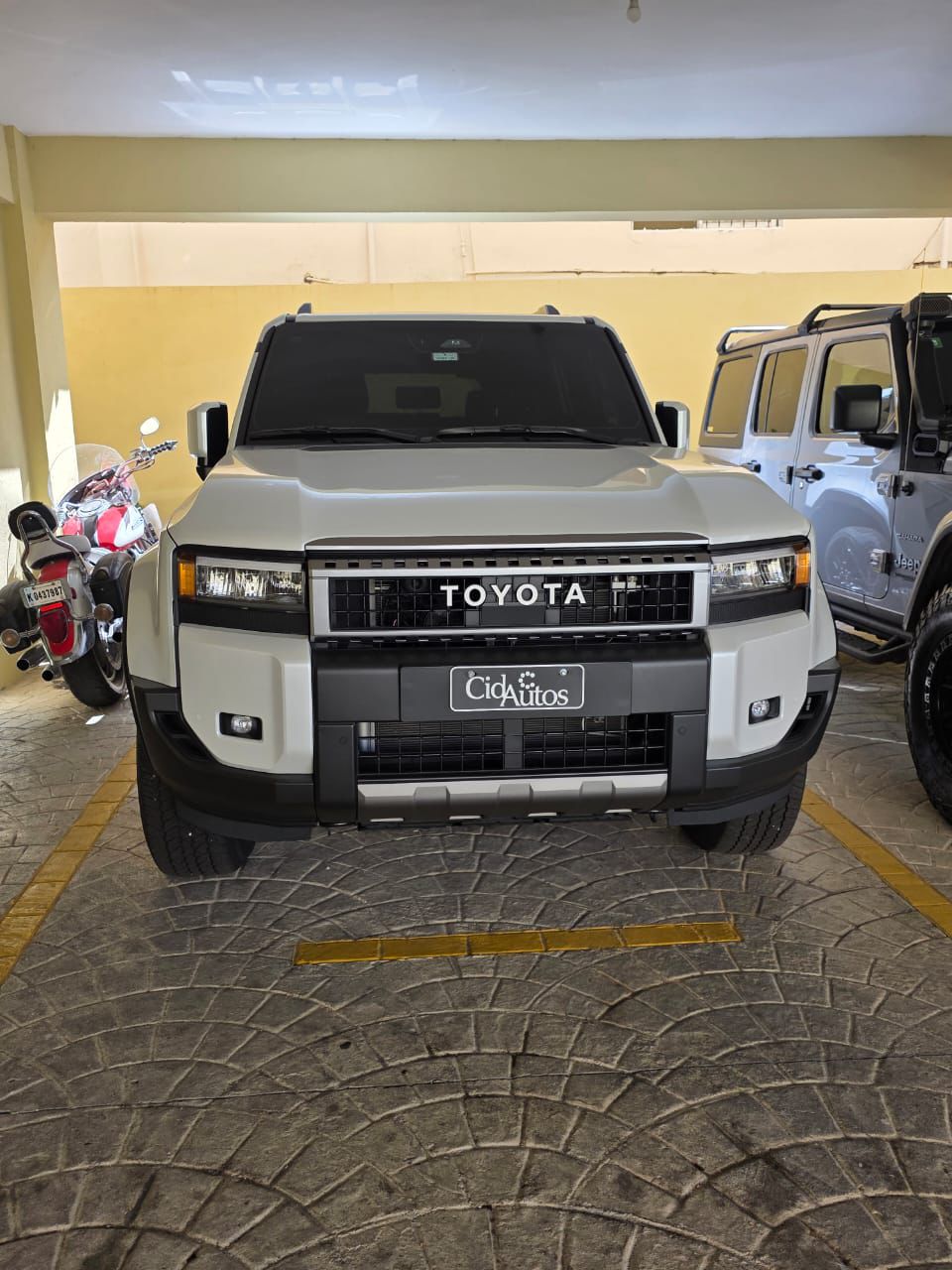 Toyota Land Cruiser Prado Diésel 26  Foto 7315764-1.jpg