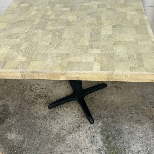 Mesas comerciales con tope tipo mármol para restaurante bar o terraza Foto 7315876-1.jpg