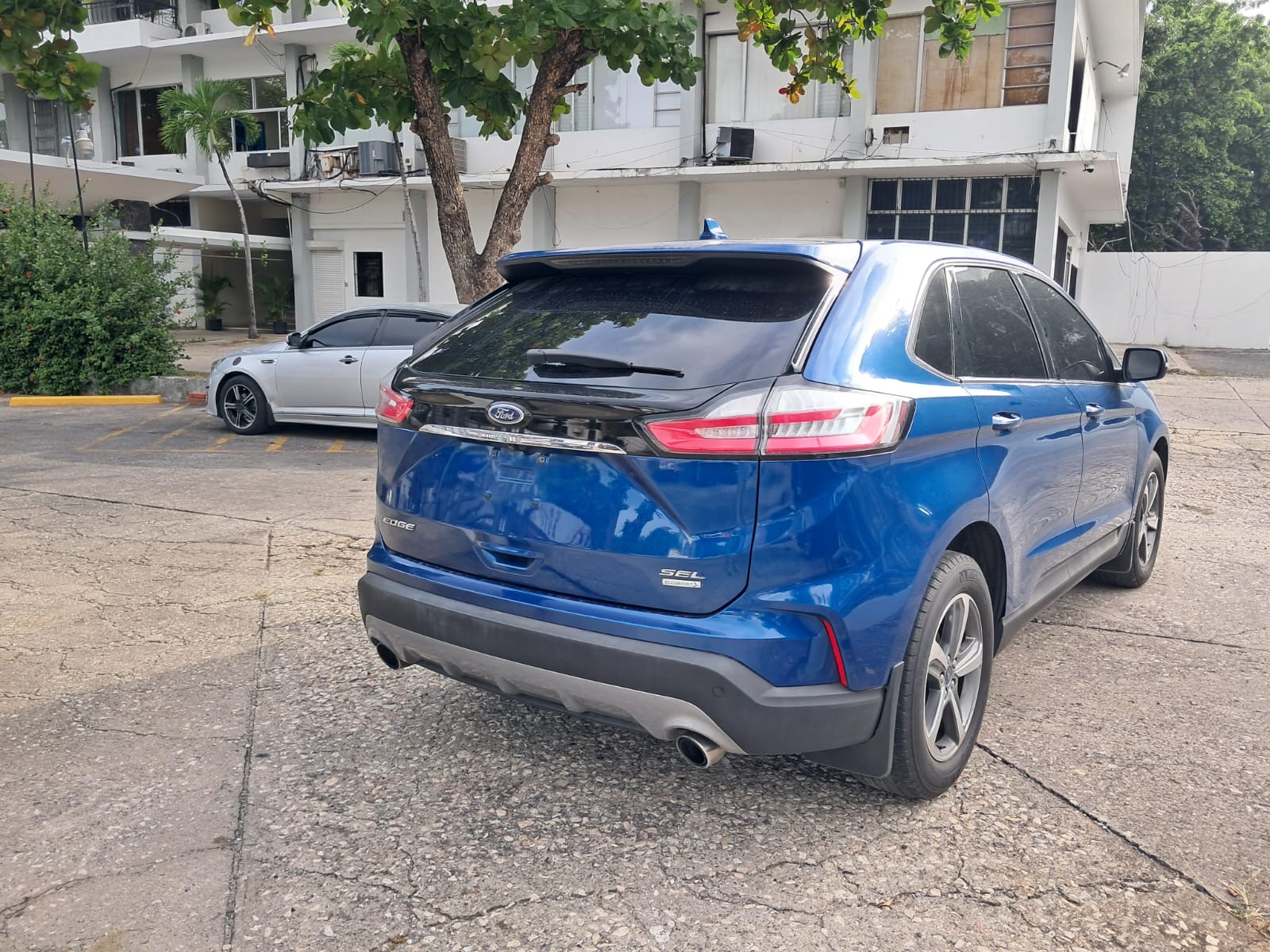  Ford Edge Limited 2020 disponible!  Foto 7315945-4.jpg