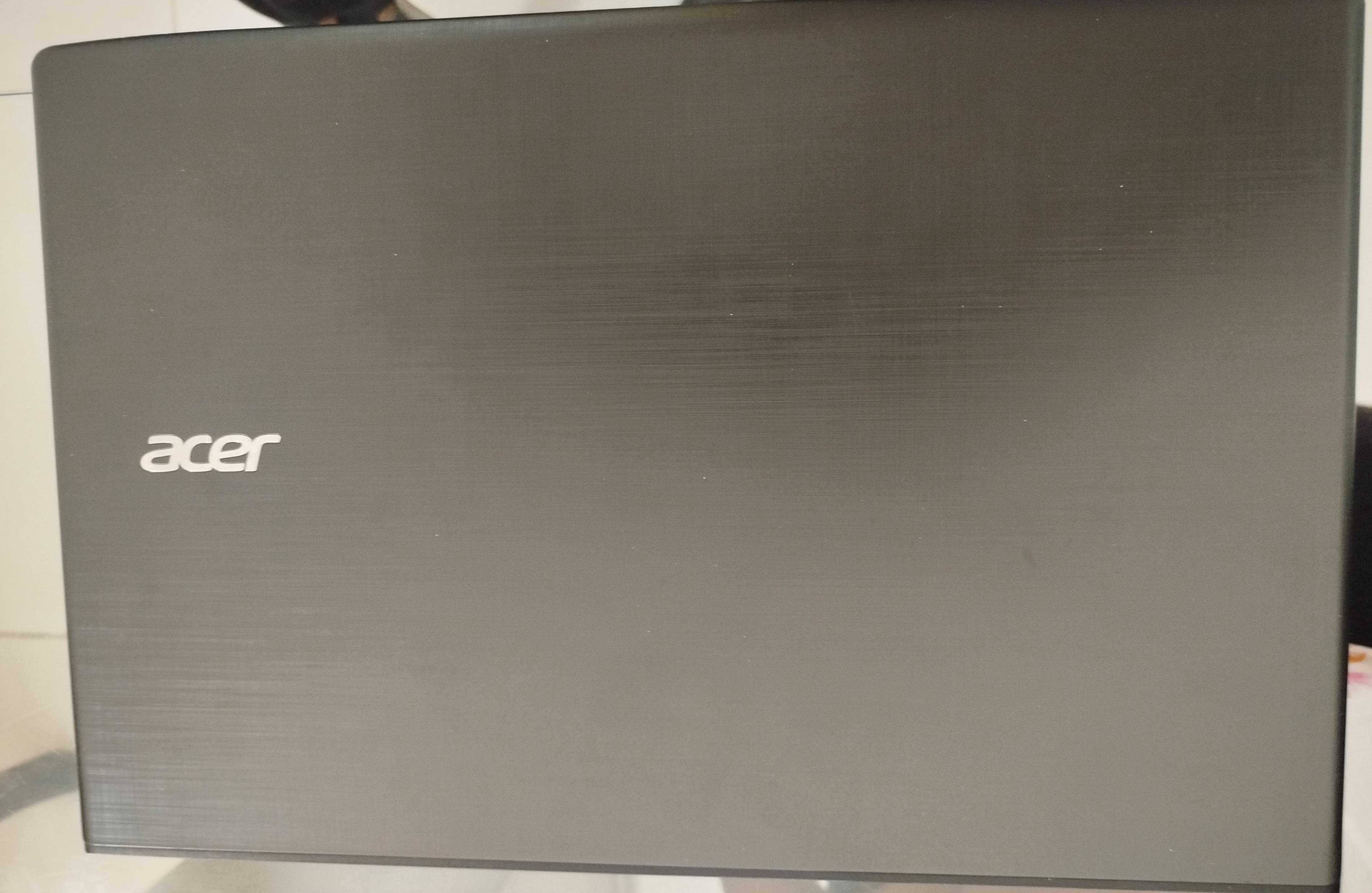 Acer Aspire E15 como nuevo Foto 7316058-6.jpg