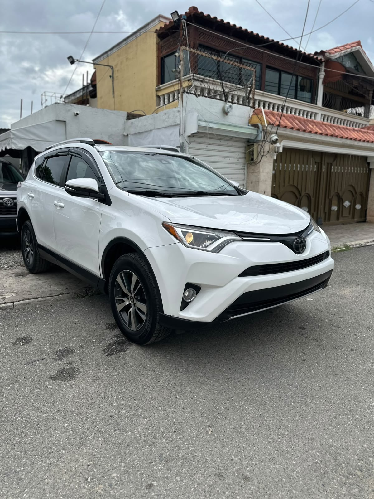 Toyota Rav4 XLE 2018  Foto 7316095-2.jpg