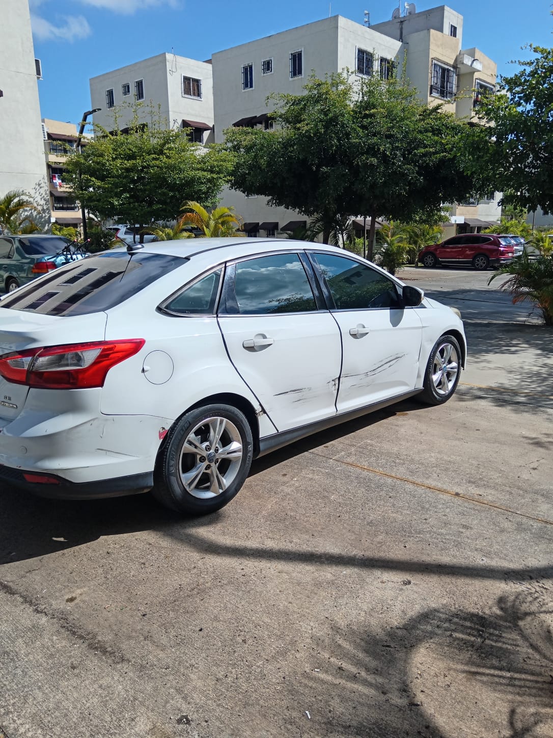 VENDO FORD FOCUS UNA GANGA AIRE QUE PICA Foto 7316122-2.jpg