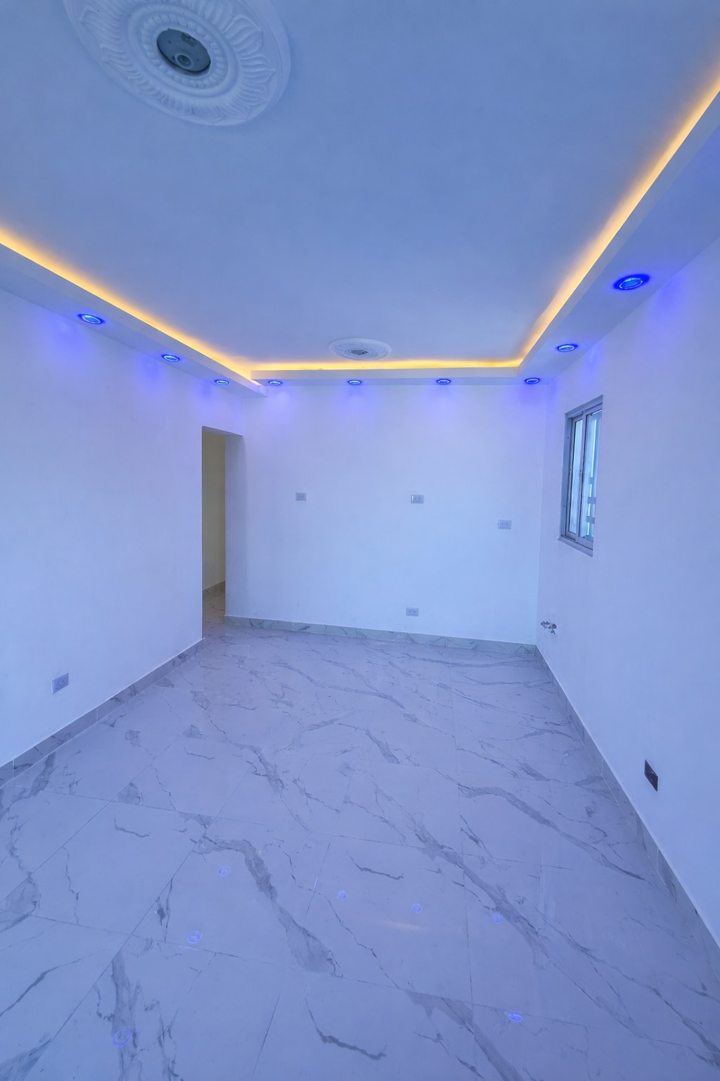 Apartamento de 2 Habitaciones en Renta en Villa Tropicalia  Foto 7316391-2.jpg