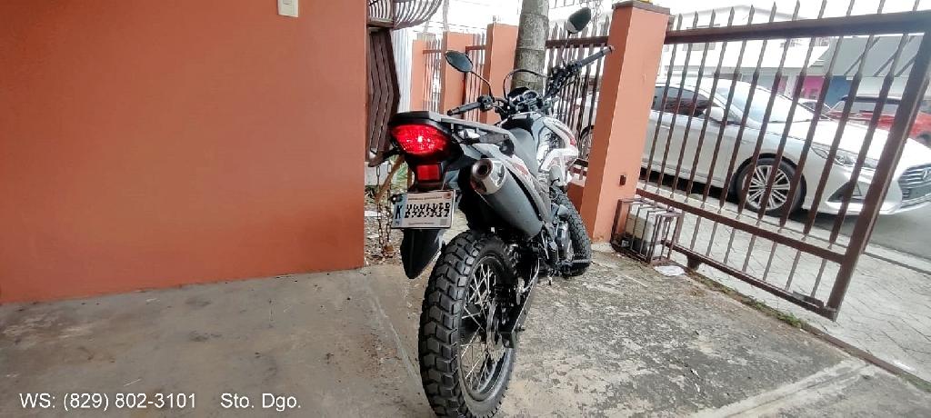 Motocicleta Loncin Pruss 2024 poco uso oportunidad Foto 7316491-2.jpg