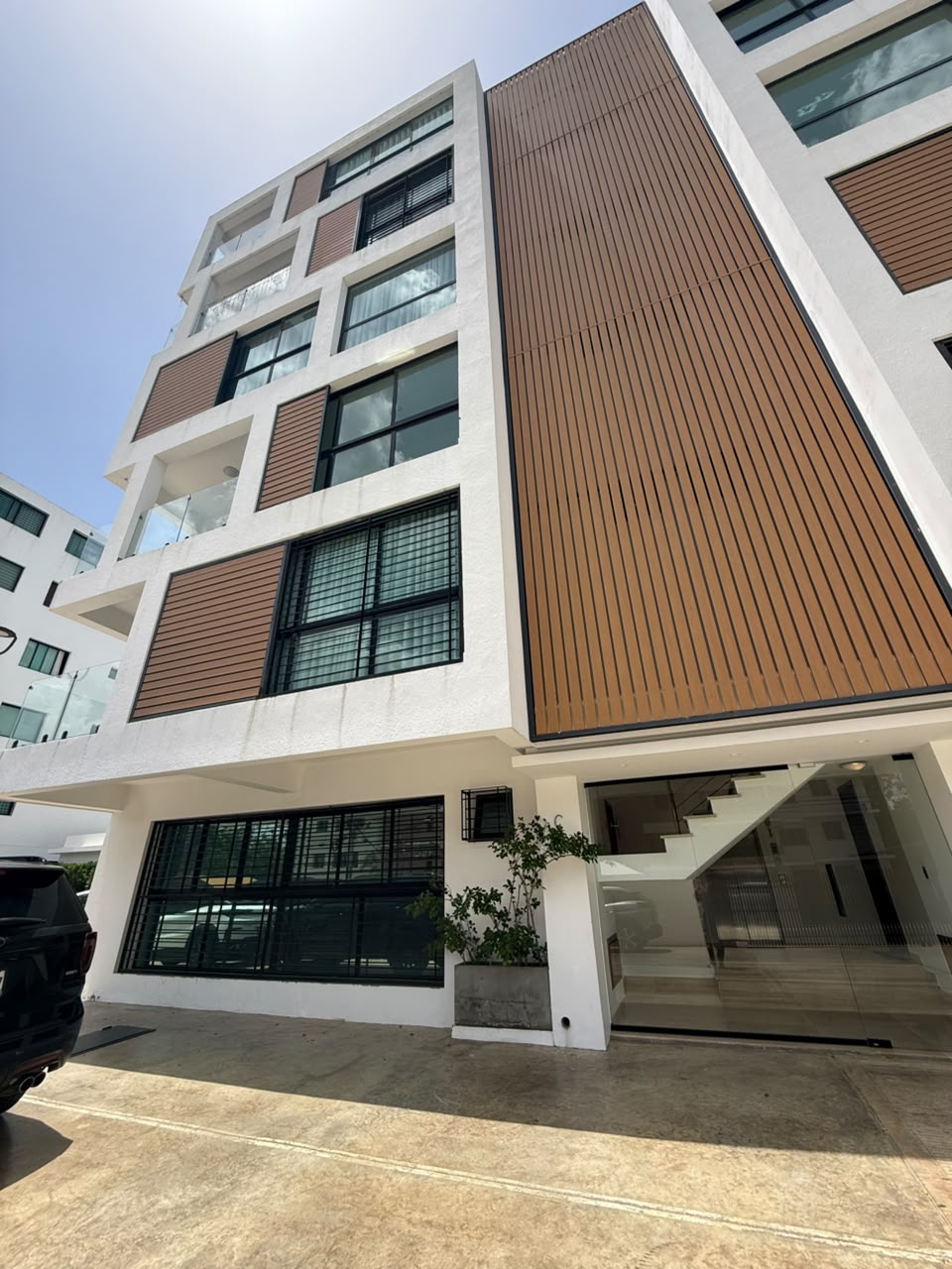 ???? Apartamento Amueblado en Alquiler Primer nivel  Llanos de Gurabo  Foto 7316526-1.jpg