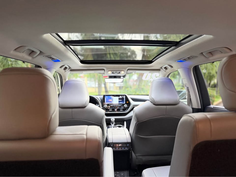 TOYOTA HIGHLANDER PLATINUM 2020  CLEAN CARFAX  POCAS MILLAS  TECHO PAN Foto 7316663-10.jpg