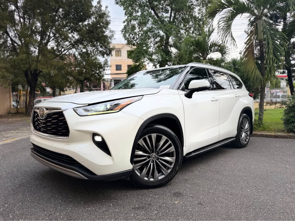 TOYOTA HIGHLANDER PLATINUM 2020  CLEAN CARFAX  POCAS MILLAS  TECHO PAN Foto 7316663-2.jpg
