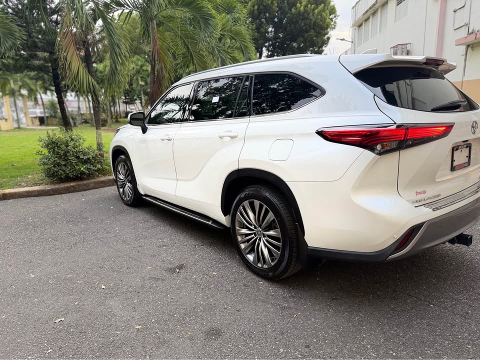 TOYOTA HIGHLANDER PLATINUM 2020  CLEAN CARFAX  POCAS MILLAS  TECHO PAN Foto 7316663-4.jpg