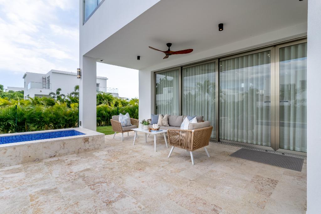 Vendo hermosa villa en Playa Nueva Romana  Foto 7316678-1.jpg