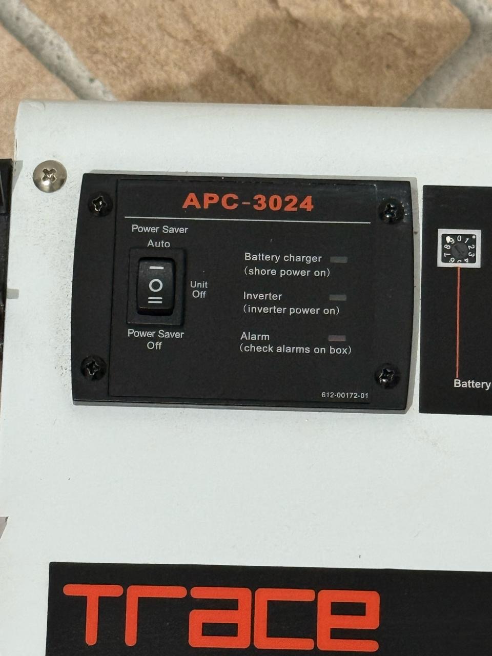 Inversor Trace APC-2524 de Onda Sinusoidal Pura – 3 kW Foto 7316785-3.jpg