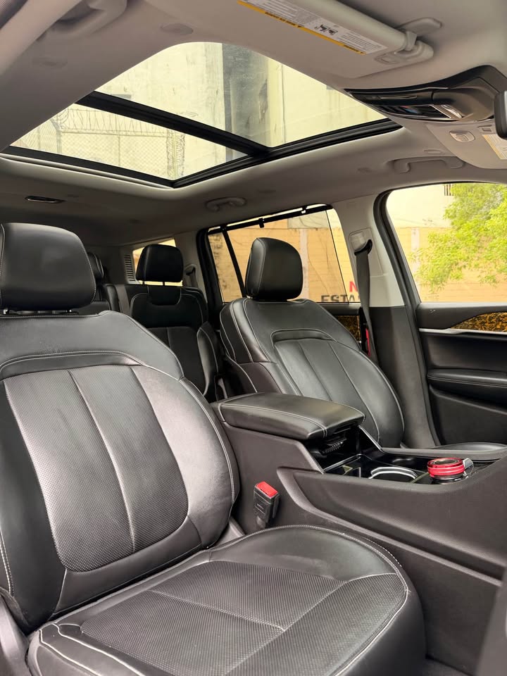 JEEP GRAND CHEROKEE LIMITED L 2022  4x4 TECHO PANORAMICO 3 FILAS DE AS Foto 7316811-3.jpg