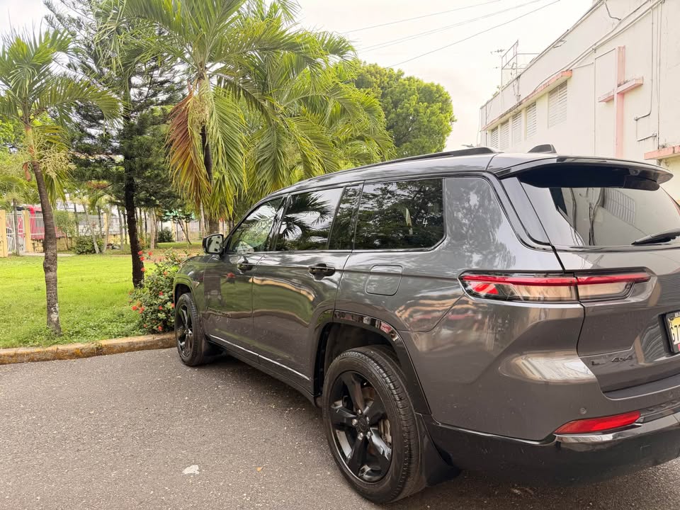 JEEP GRAND CHEROKEE LIMITED L 2022  4x4 TECHO PANORAMICO 3 FILAS DE AS Foto 7316811-8.jpg