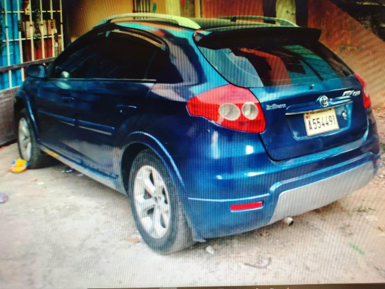 SE VENDE CARRO BRILLIANCE MODELO FRV CROSS AÑO 2011 Foto 7316825-1.jpg