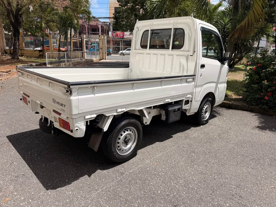 DAIHATSU HIJET 2020  4x4  OPTIMAS CONDICIONES MECANICA SIN DETALLES Foto 7316845-10.jpg