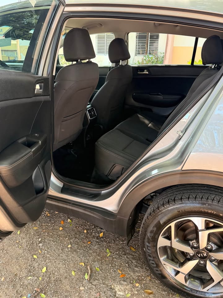 KIA SPORTAGE 2020  CLEAN CARFAX EXCELENTE CONDICIONES IMPECABLE Foto 7316874-4.jpg
