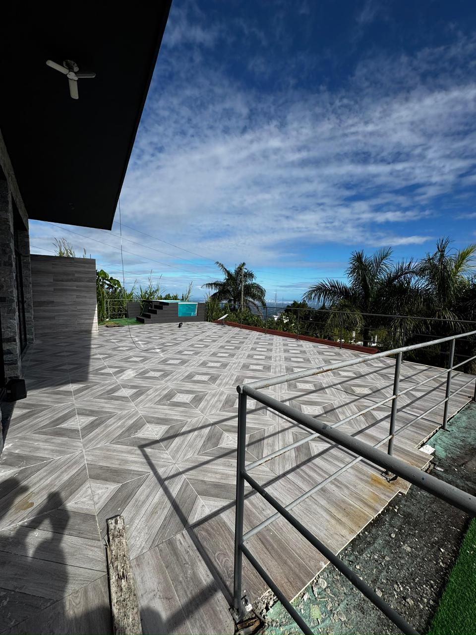 Venta de Espectacular Villa La Colonia San Cristobal Foto 7317001-3.jpg