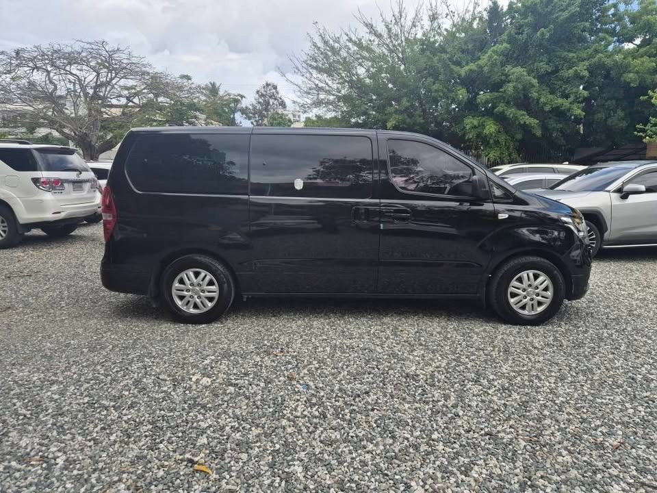 Hyundai starex 2020 en Peravia Foto 7317019-2.jpg