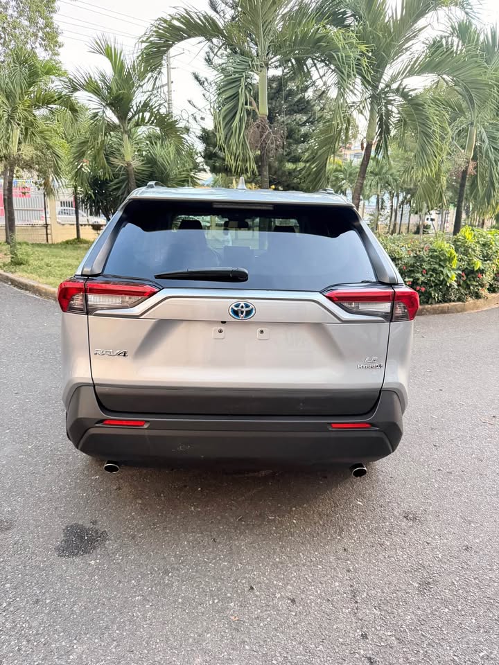 TOYOTA RAV4 LE PLUS 2021  4x4  EXCELENTE CONDICIONES POCAS MILLAS  IMP Foto 7317030-6.jpg