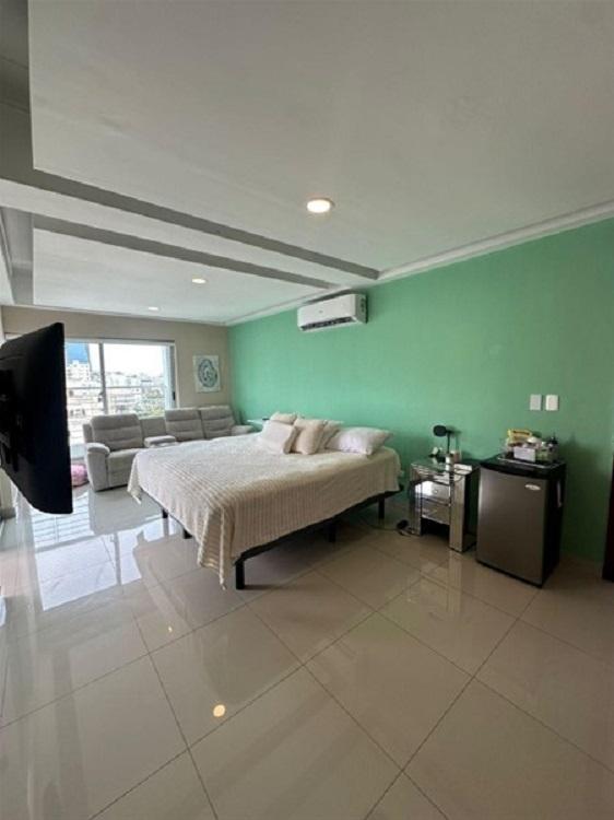 Penthouse en alquiler en Urb. Paraíso de tres habitaciones amueblado 3 Foto 7317123-6.jpg