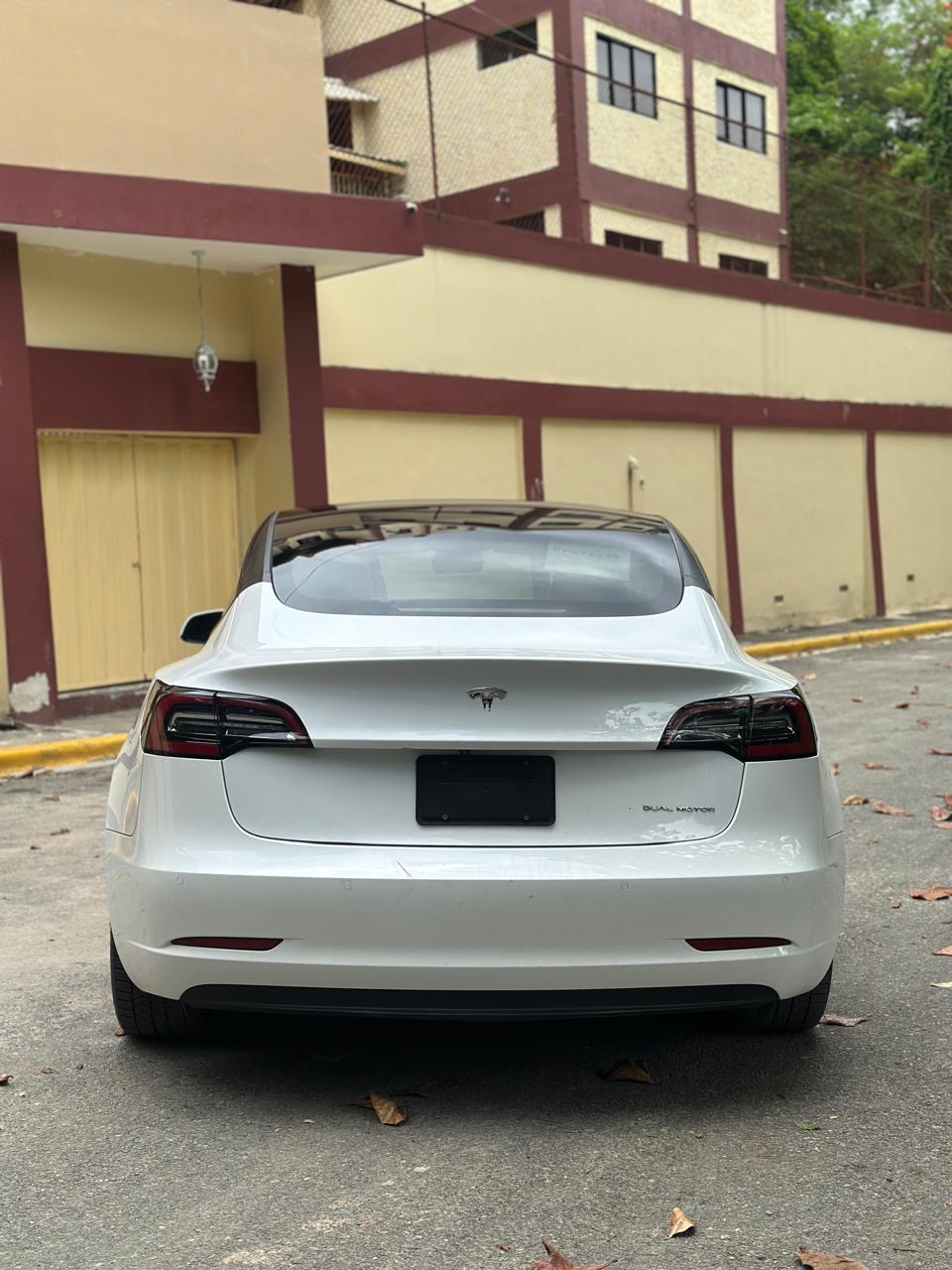 Tesla 3 Long Range 2021  Foto 7317354-5.jpg
